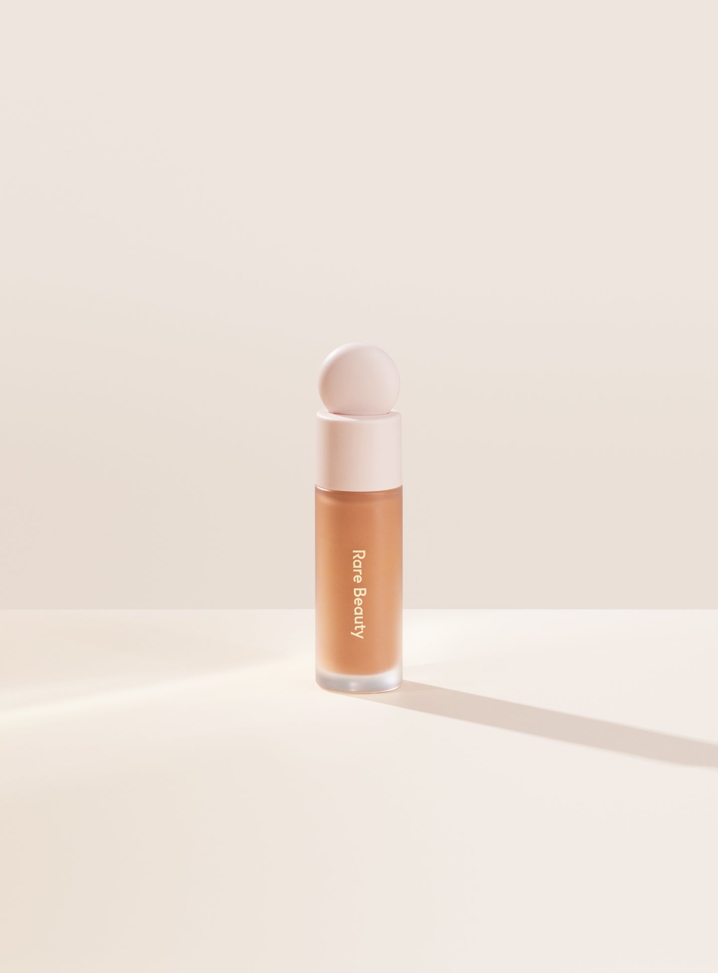 Liquid Touch Brightening Concealer - Image 24