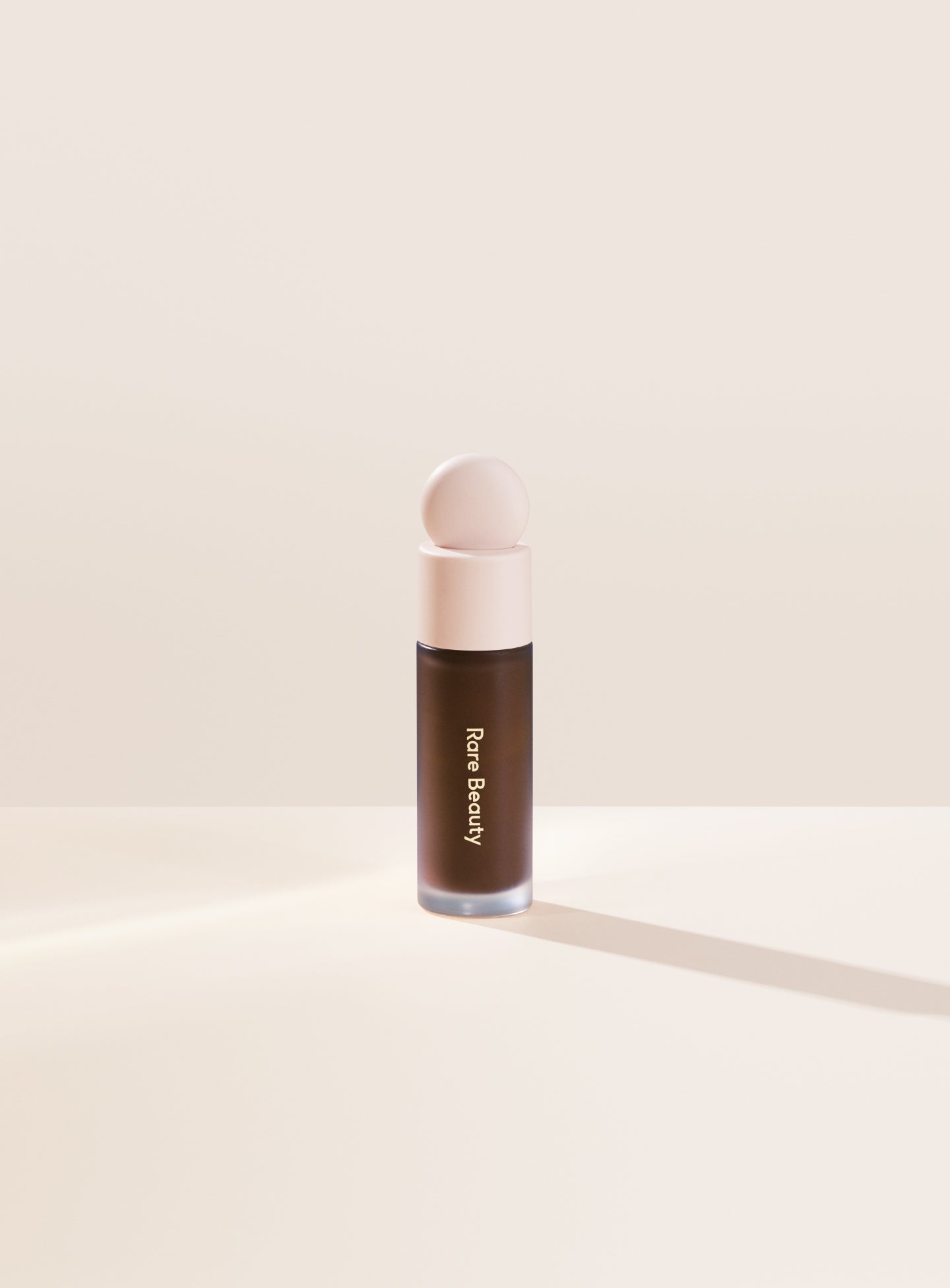 Liquid Touch Brightening Concealer - Image 48