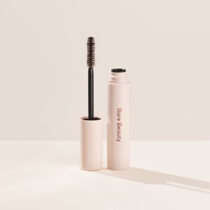 Perfect Strokes Universal Volumizing Mascara - Brown